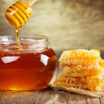 Lợi ích mật ong pha nước ấm